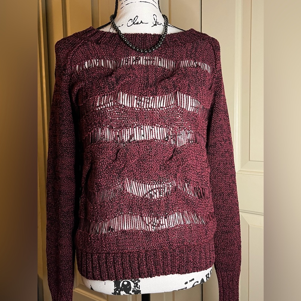 ♥️ SALE 4/$20 Gorgeous, Unique Kensie Loose Cabke Knit Sweater with Sheer Back